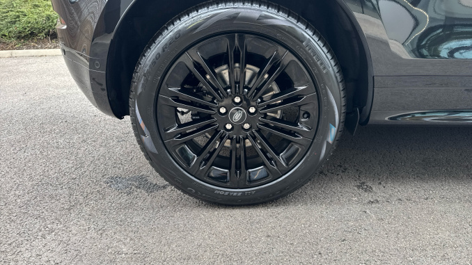 Land Rover Range Rover Evoque 2.0 D200 Hoxton Edition 5dr Auto Diesel Hatchback - Image 22